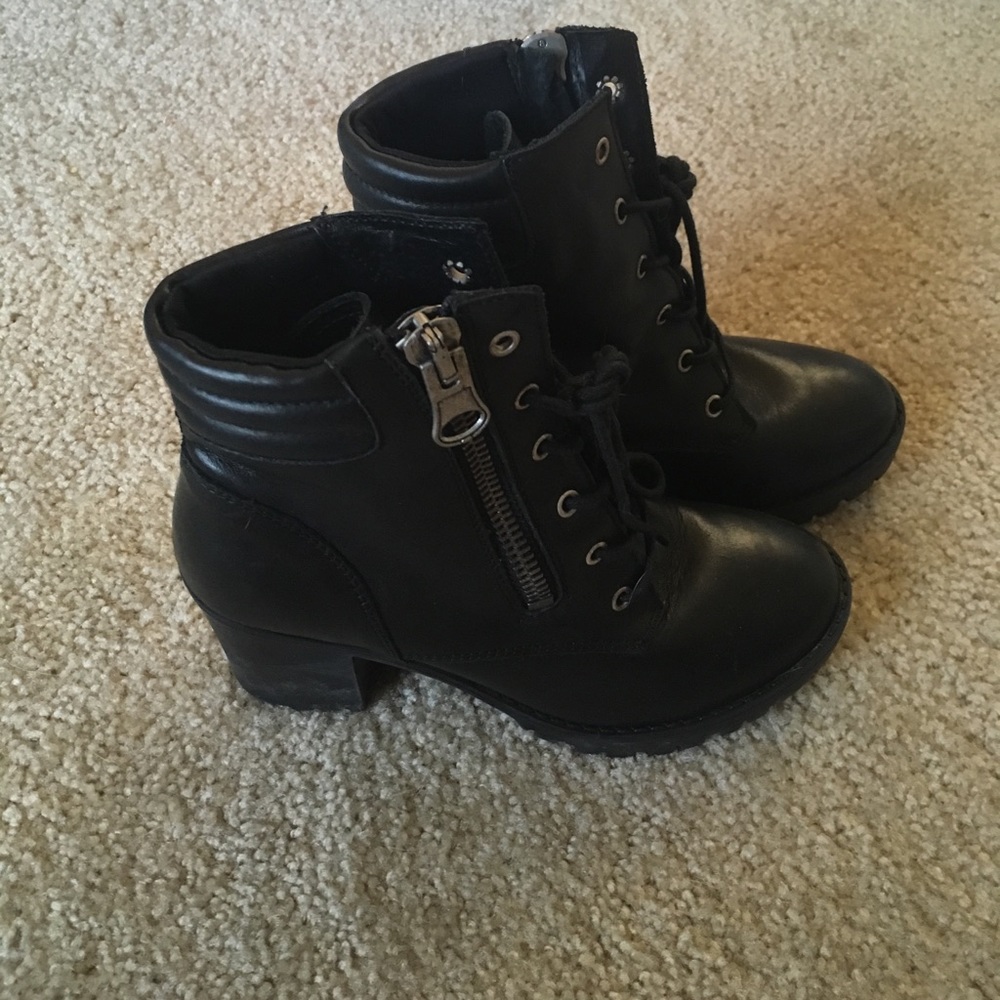 Steve Madden boots