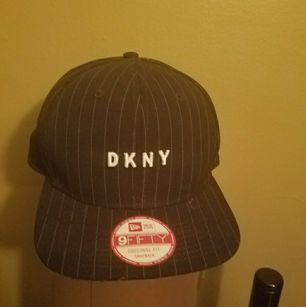 DKNY New Era Pin Stripe Base ball cap