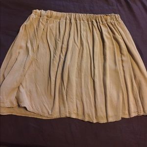 brandy melville taupe skirt
