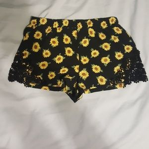 Forever 21 cute floral shorts