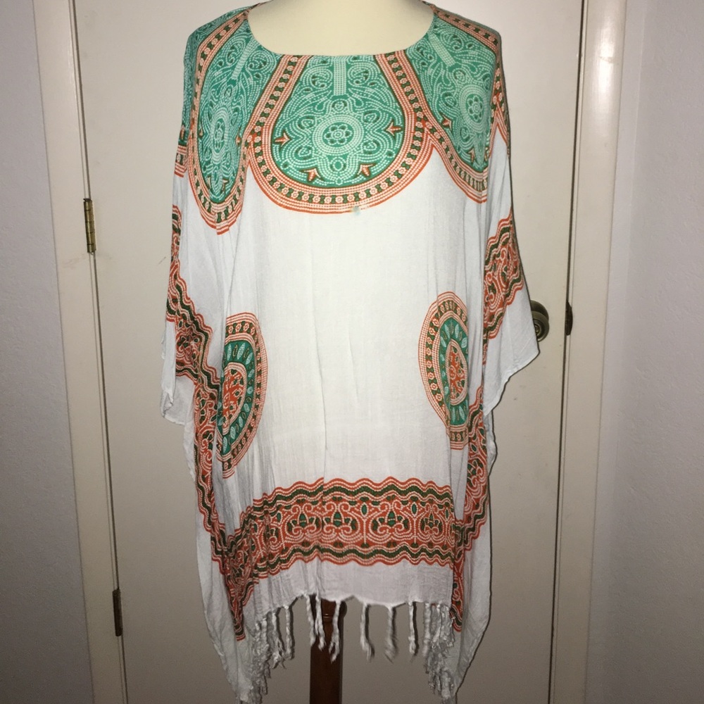 Z & L Kimono Style Top with Tassels / One size