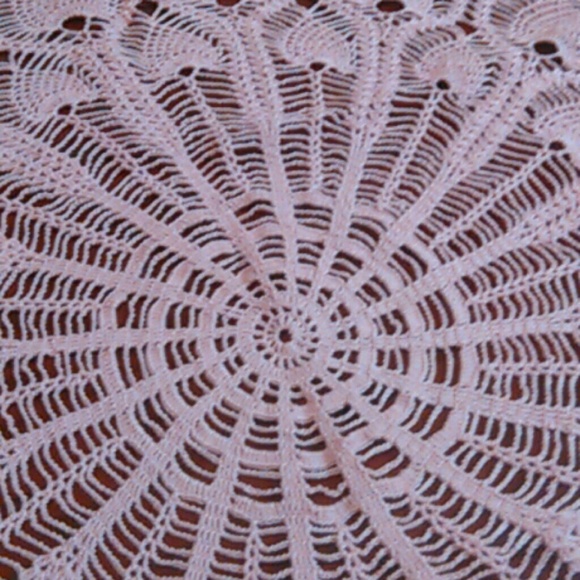 Hand made doilies - Picture 2 of 5