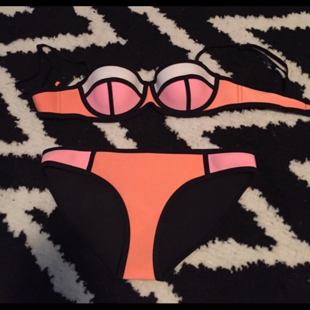 Triangl Bikini