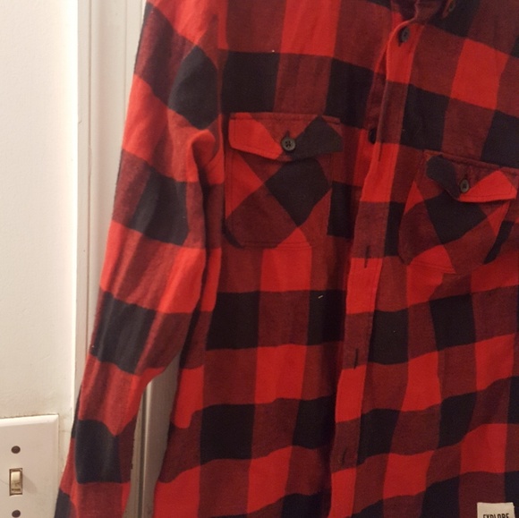 Shirt - Picture 2 of 4