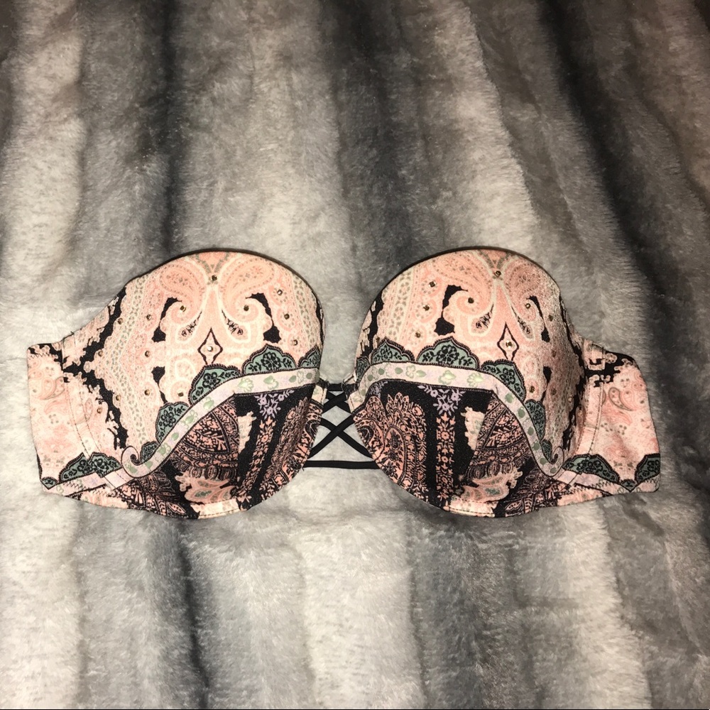 Patterned pink bikini top