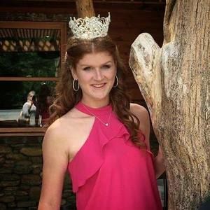 Meet your Posher, Anna-claire