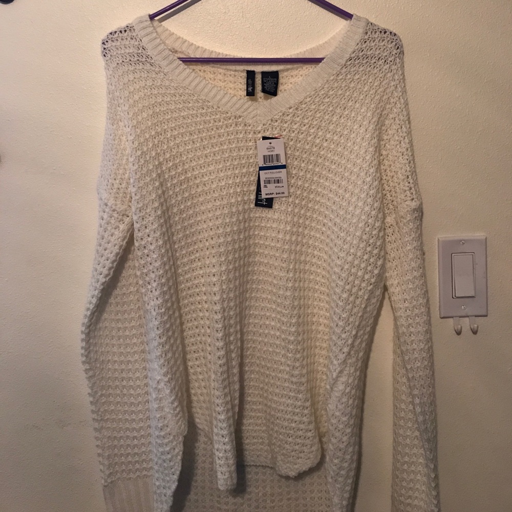 New Ivory pullover