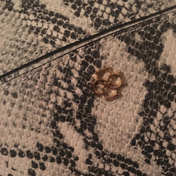 Ann Taylor Tote - Picture 6 of 6