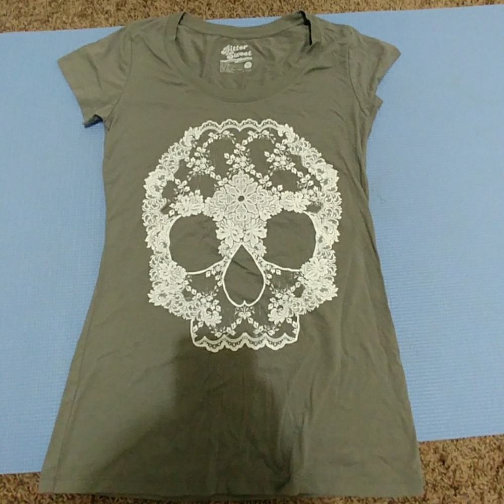 Lace skull t-shirt