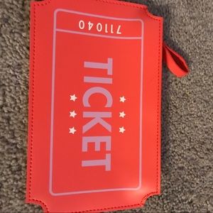 Ipsy makeup bag