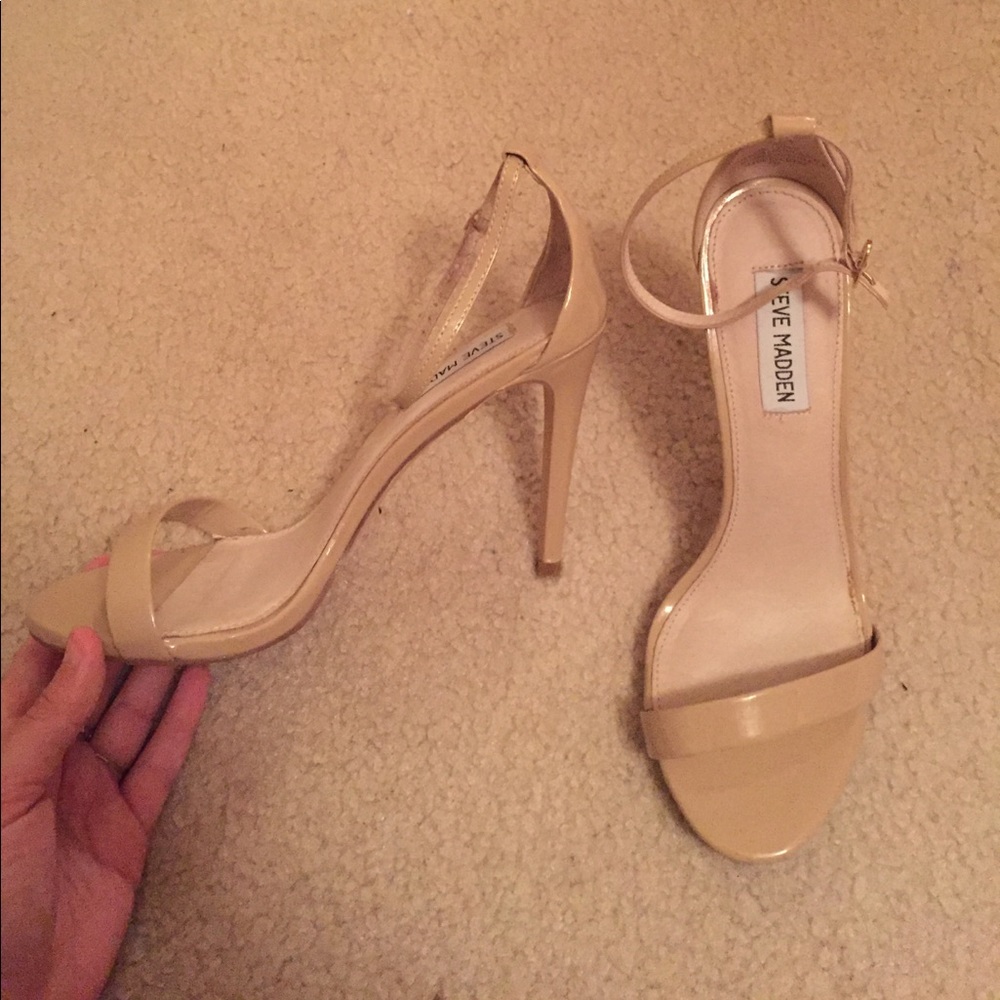Steve Madden size 8 nude Stecy heels