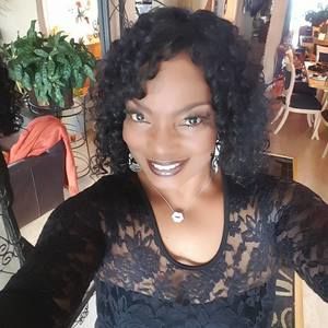 Meet your Posher, Dolores