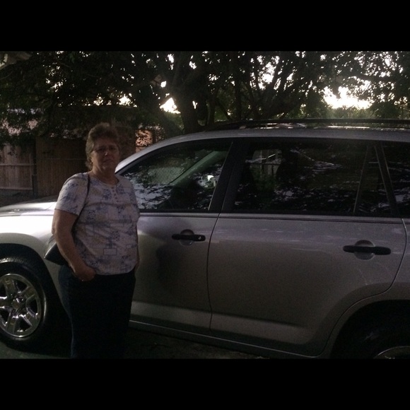 Meet your Posher, Connie - Picture 1 of 1