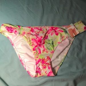 Victoria secrete bottoms