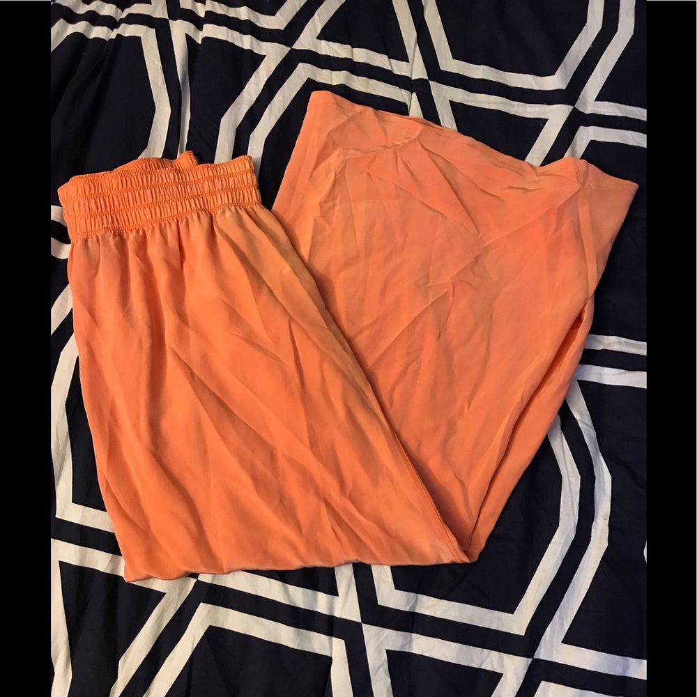 Women's St. John skirt