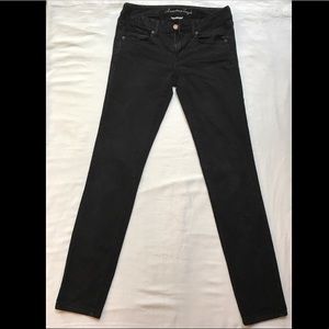 American eagle faded black skinny jeans 6 long