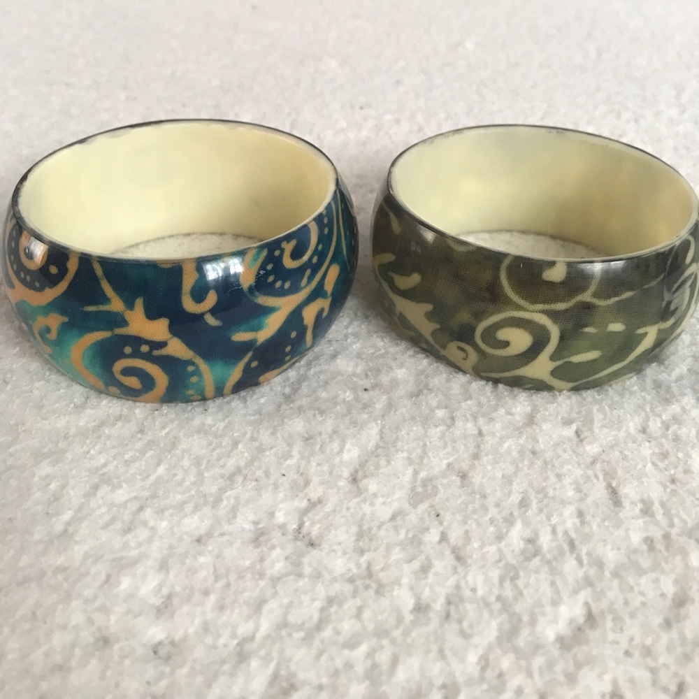 2 Vintage Acrylic Bangles