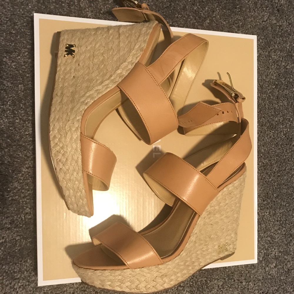 🎉SALE🎉 Michael Kors Wedges Never Worn