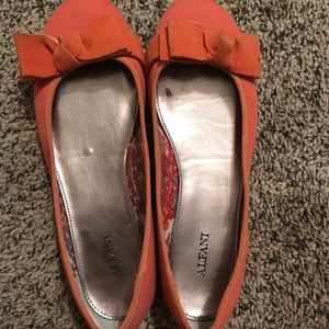 Alfani orange flat