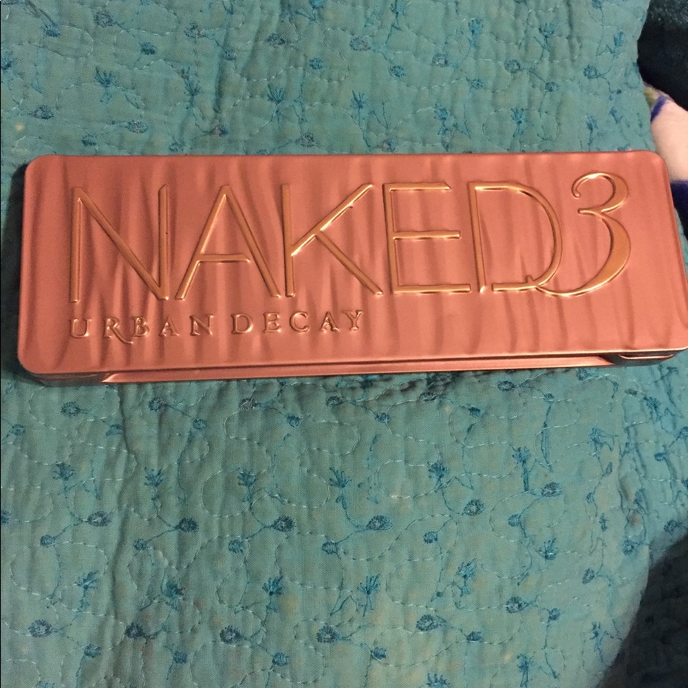 Naked 3 urban decay palette