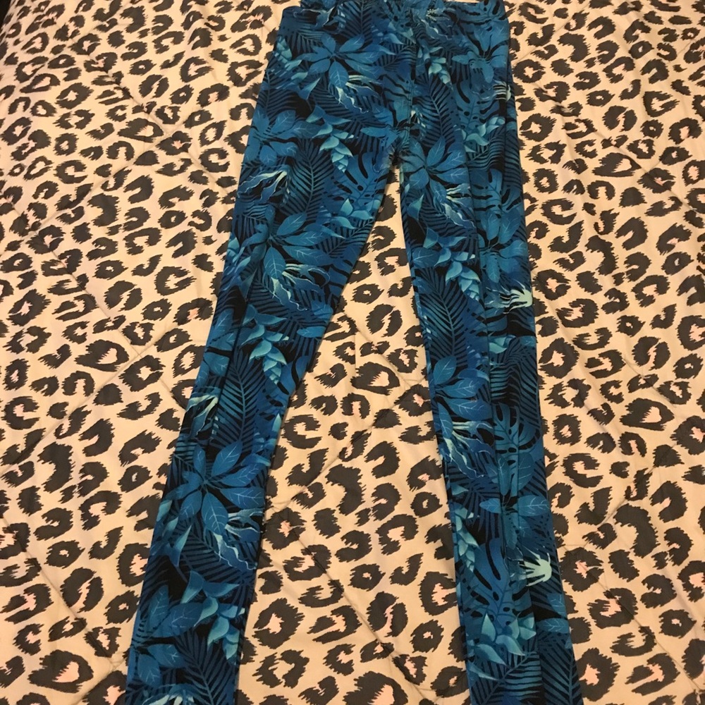 Plant print leggings
