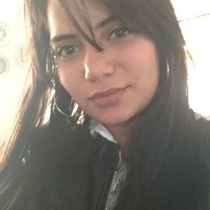 Meet your Posher, Beatriz