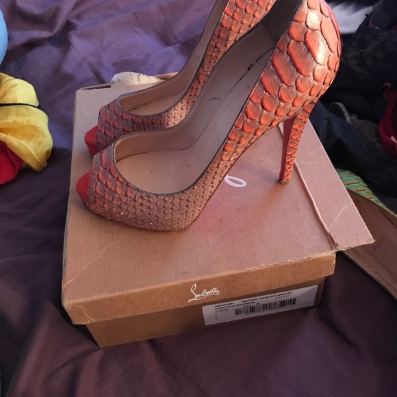 Shoes - Picture 5 of 5