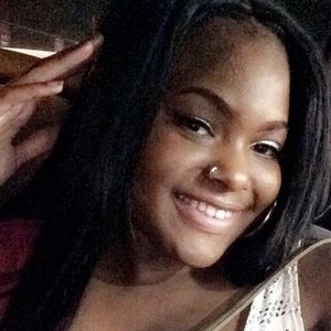Meet your Posher, Makeda