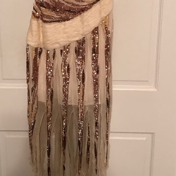 Dress - Picture 3 of 3