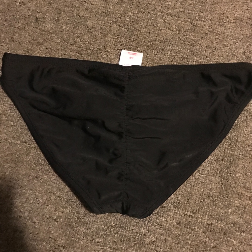 Scrunched bottom bikini bottom
