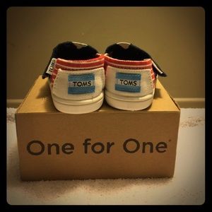 TOMS Red Stripe Freedom Classics - Tiny