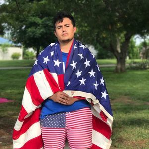 Meet your Posher, Edwin