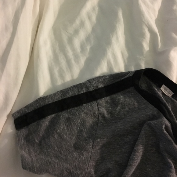 gray brandy tshirt - Picture 3 of 4