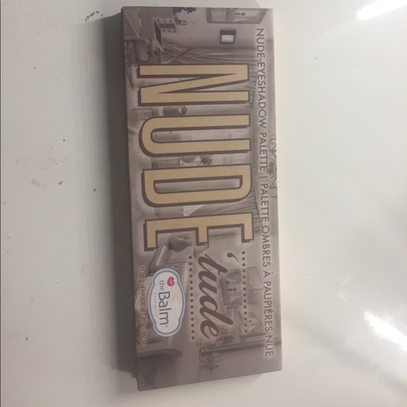 The Balm Nude 'Tude palette - Picture 1 of 2