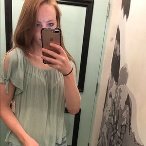 Meet your Posher, Alivia