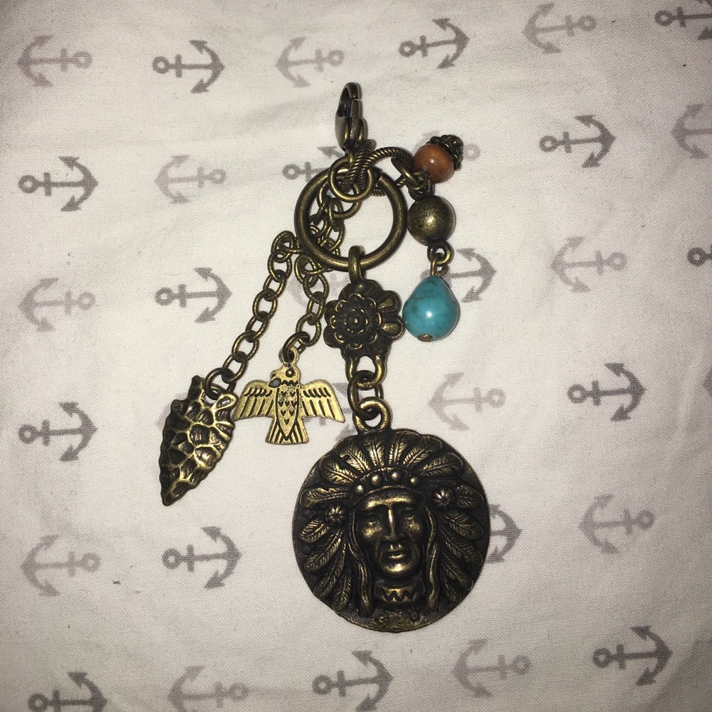 Lenny & Eva Pendant & beaded necklace bundle