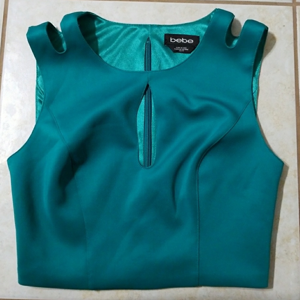 Bebe crop top
