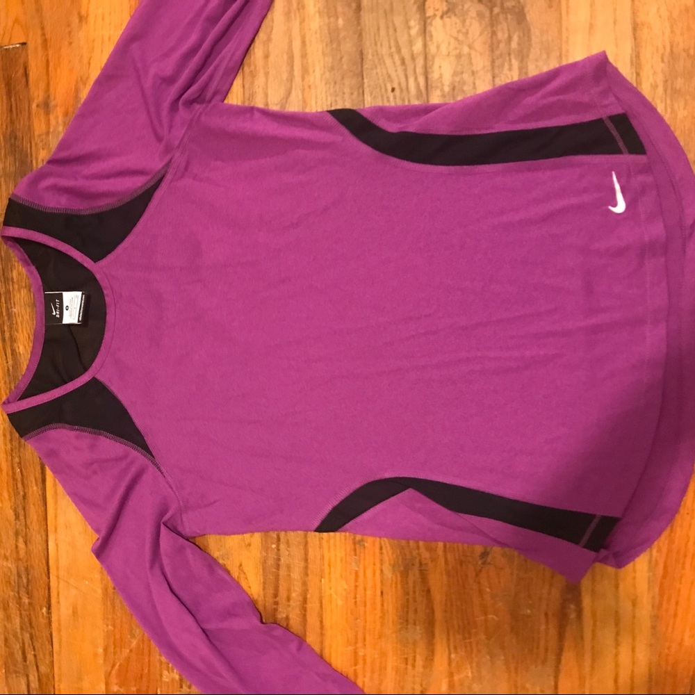 Nike dri fit long sleeve workout shirt!