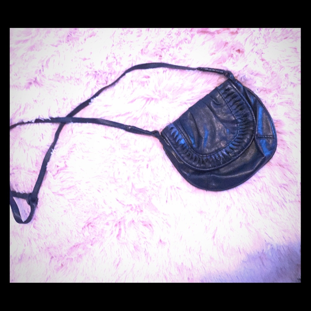 Mini cross body