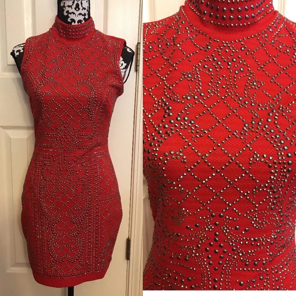 ❌SOLD❌❌SOLD❌Bebe red iridescent stone mock neck