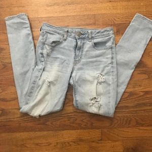 Light Wash HI-RISE JEGGINGS