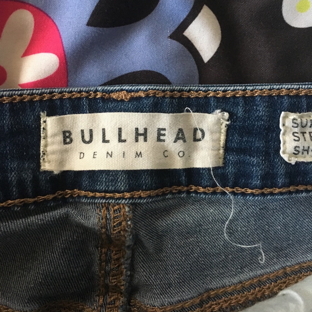 shorts - Picture 2 of 4