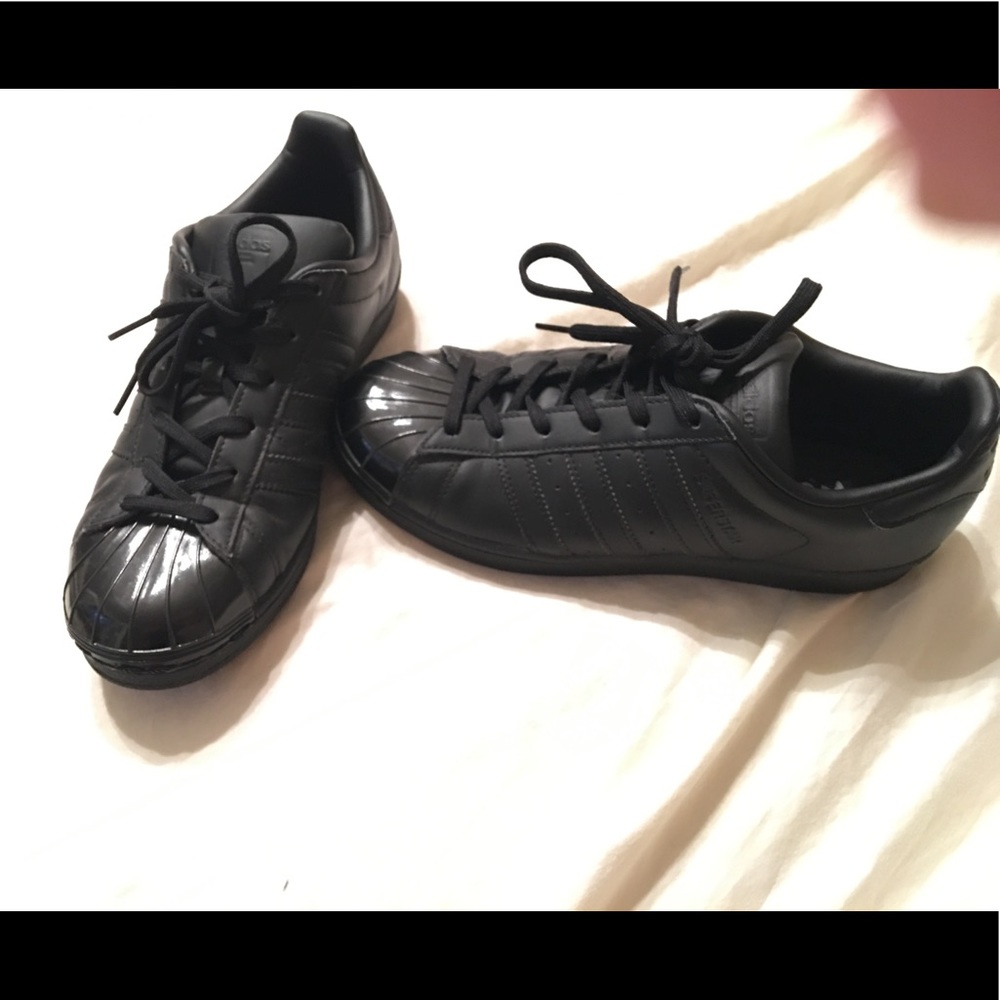 Adidas Superstar like new
