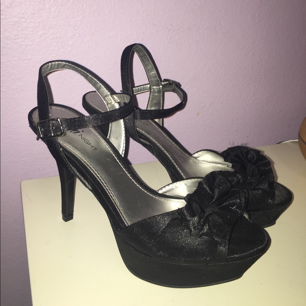 Black pumps🖤🖤🖤