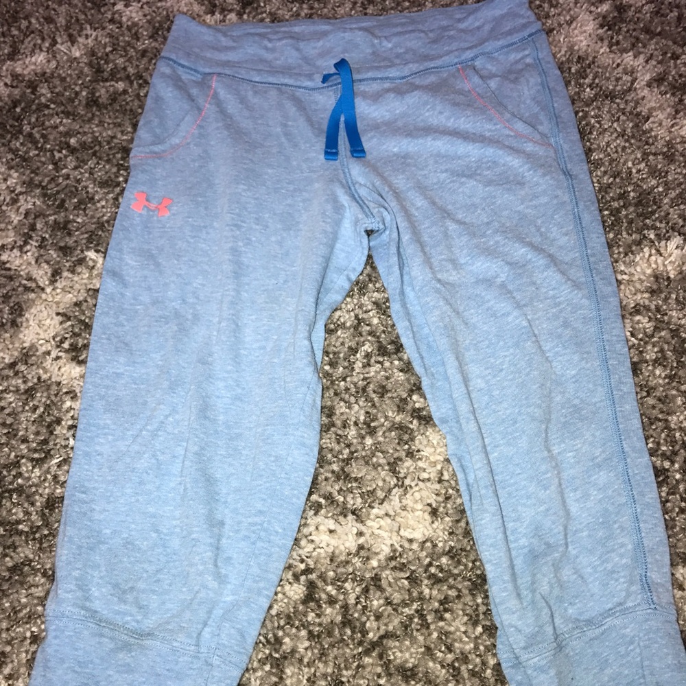 Underarmour loose Capri Sweatpants