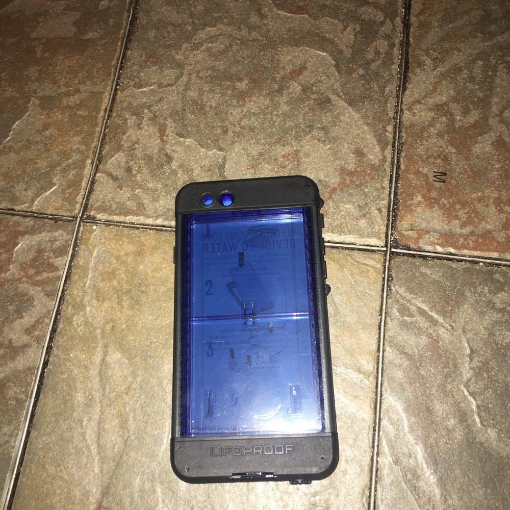 I phone 6s life proof case