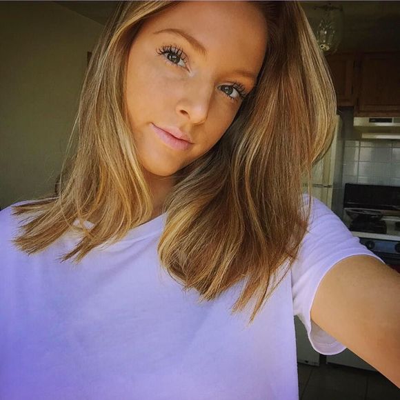 Meet your Posher, Stephanie - Picture 1 of 1