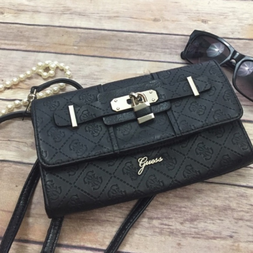 Guess purse