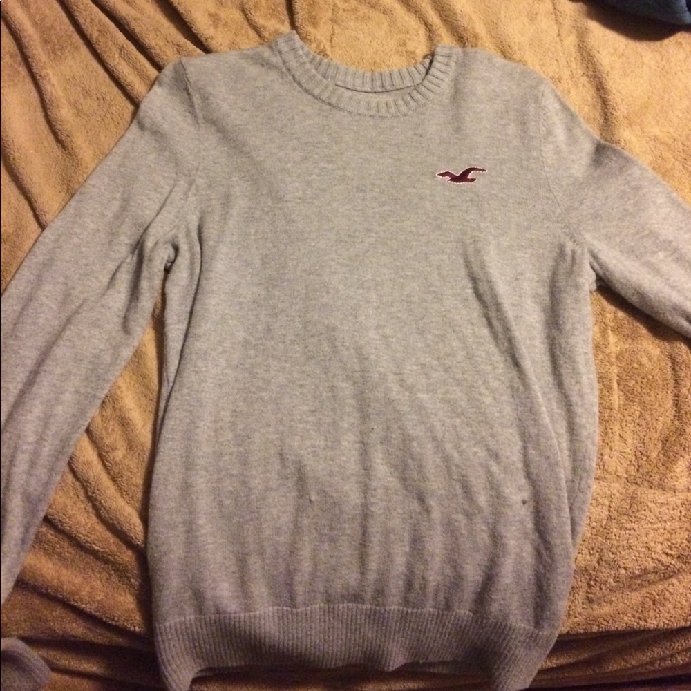 Hollister sweater