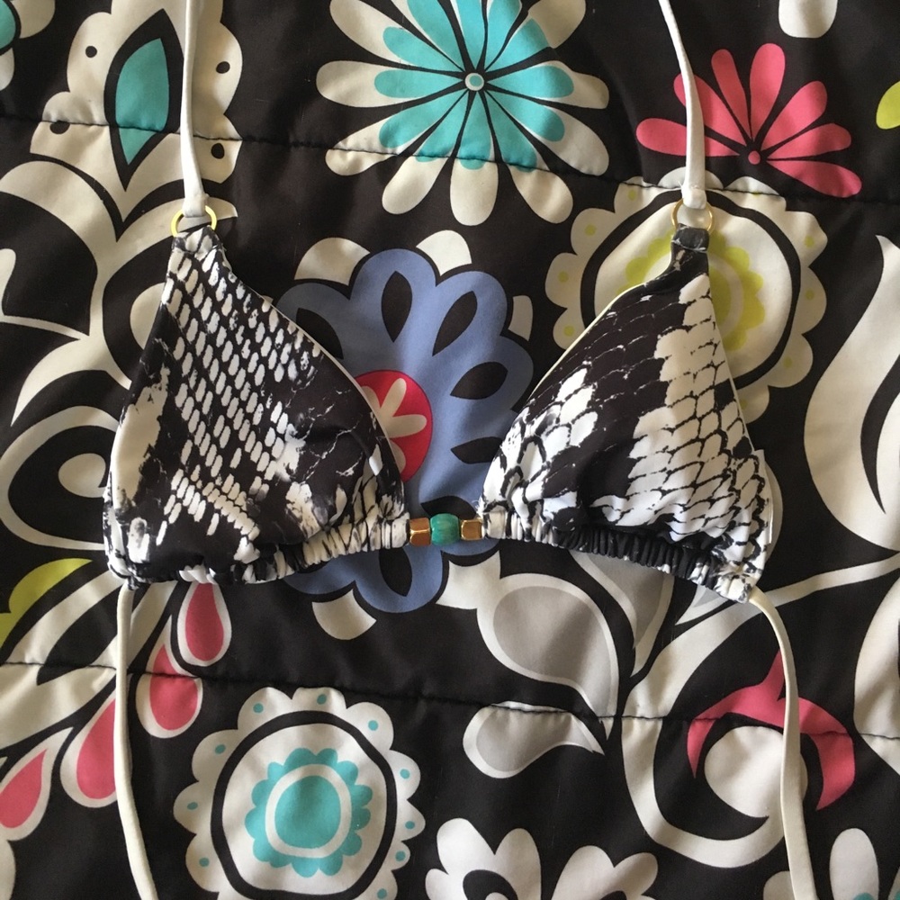 bathing suit - Picture 5 of 8